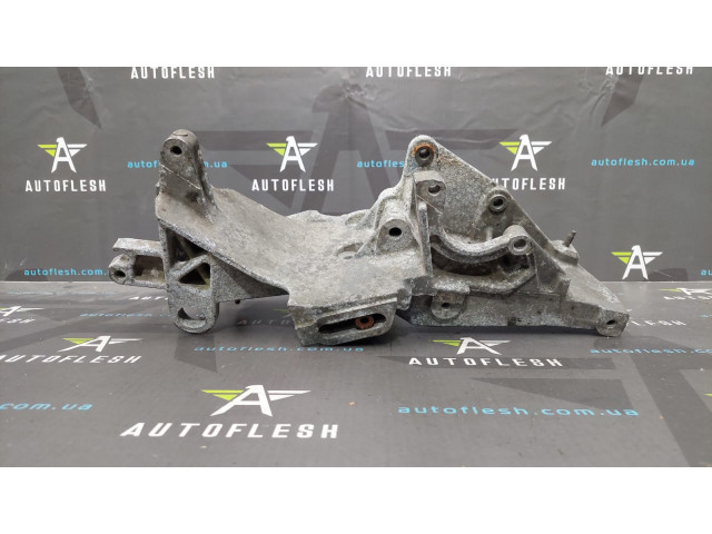 Кронштейн генератора 7700875414, 1.4 8V Renault Clio 2 Kangoo бу